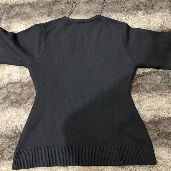 V-neck sweater - Picture 5 of 5